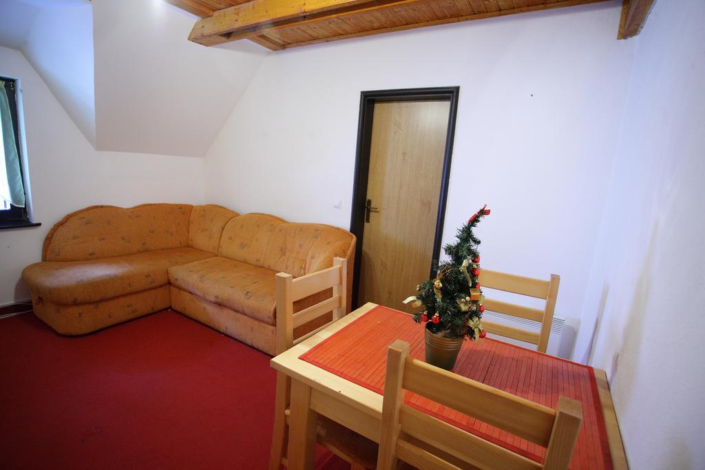 Apartments Bellamonte ヴラシチ エクステリア 写真